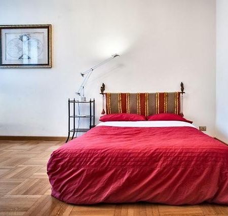 Piazza Duomo Apartment Милано Екстериор снимка
