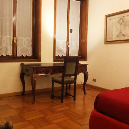 Piazza Duomo Apartment Милано Екстериор снимка